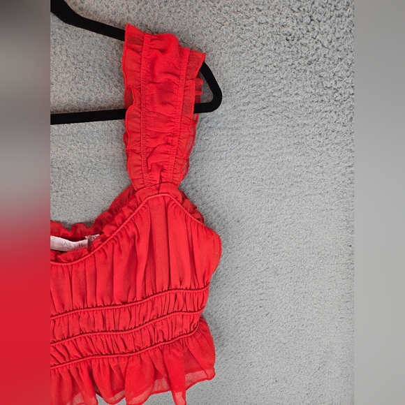 Astr The Label Womens Shirred Crop Tank Top Sz M Chiffon Red Stretch Comfort - Picture 3 of 11